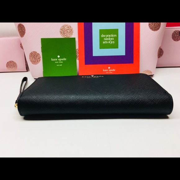 Kate Spade Tech Wristlet - Picture 2 of 6